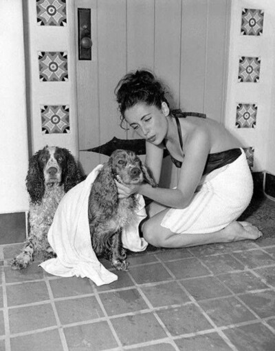 Elizabeth Taylor ​​​