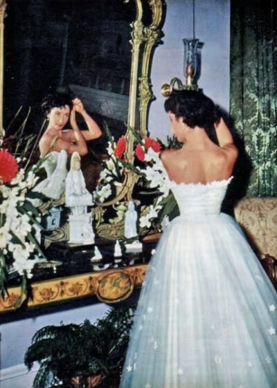 Elizabeth Taylor ​​​
