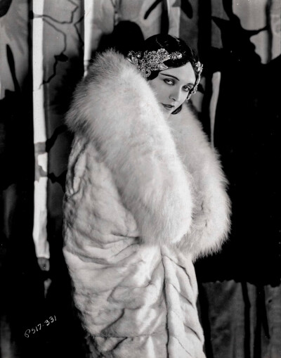 Pola Negri