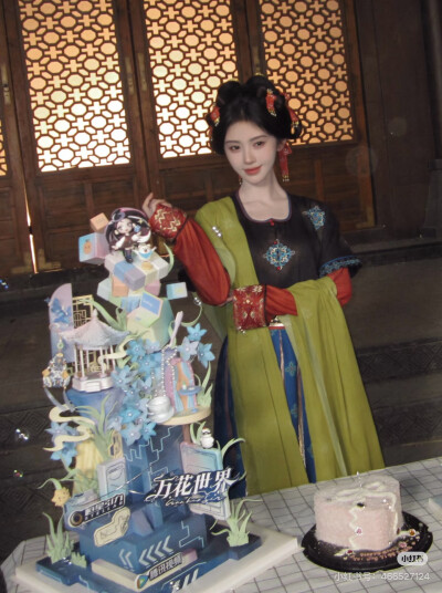 鞠婧祎