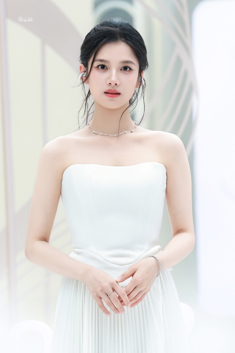 张婧仪