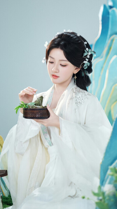 梁洁