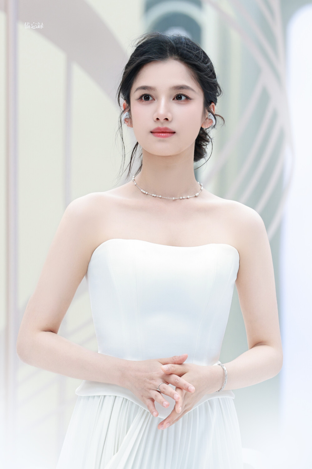 张婧仪