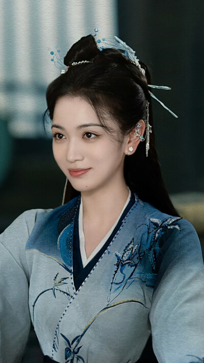 云秀行 卫十三 代露娃