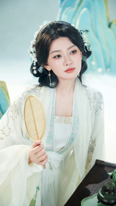梁洁