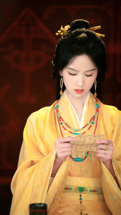 翘楚