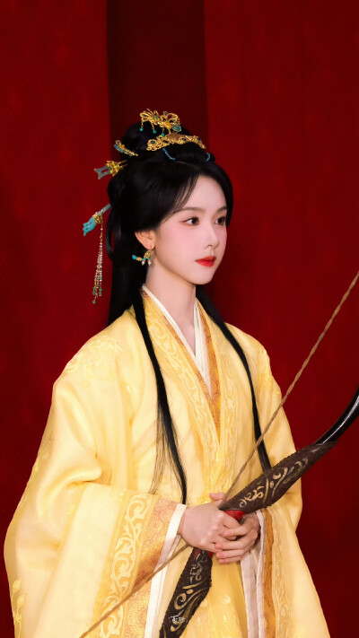 翘楚