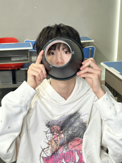李煜东
