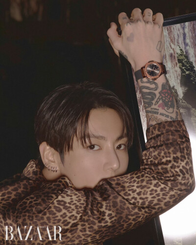 260522
harpersbazaarkorea ins更新柾国相关