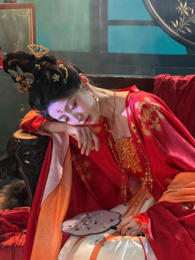 海棠春 黄羿