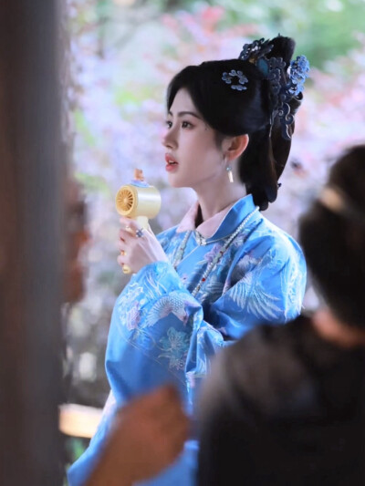 鞠婧祎
