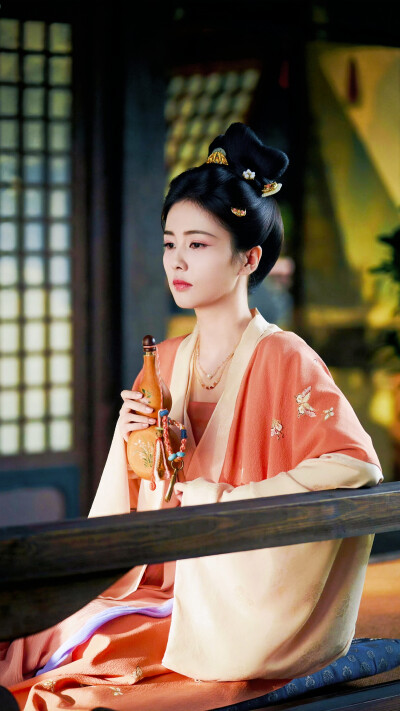 莫离