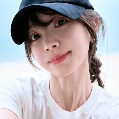 素净一张脸