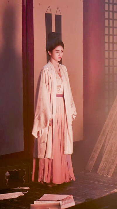 莫离