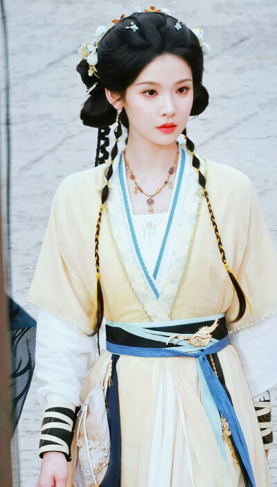 张淼怡