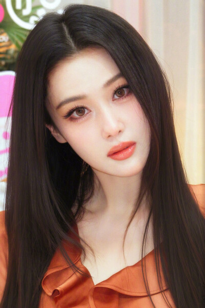 张馨予