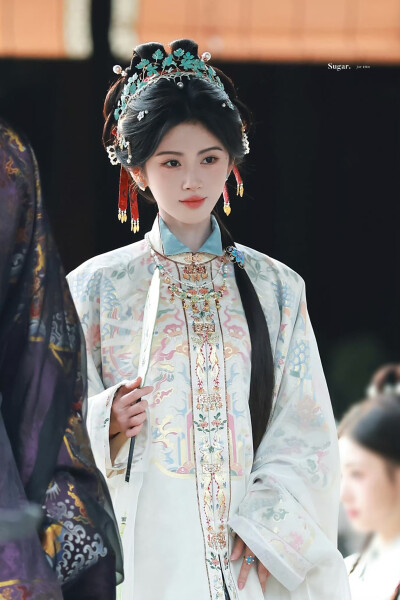 鞠婧祎