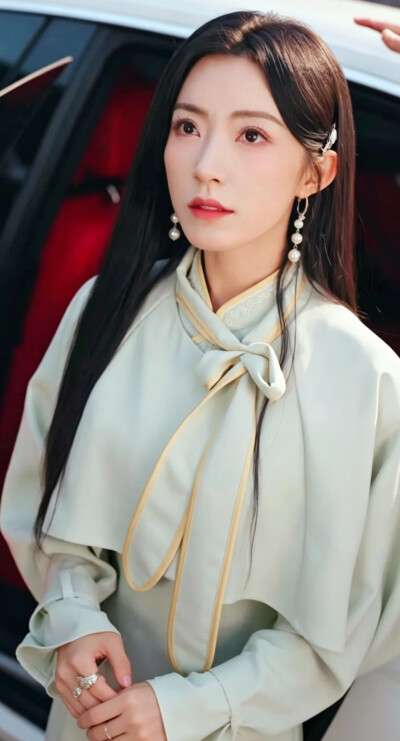 赵佳