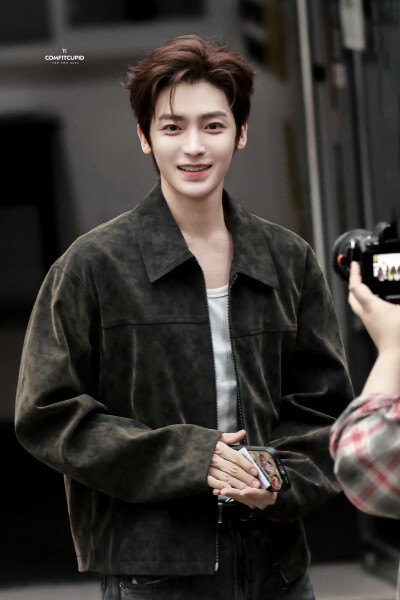 侯明昊