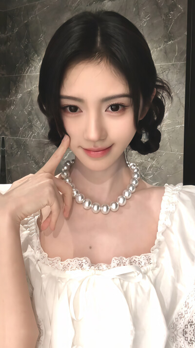 鞠婧祎