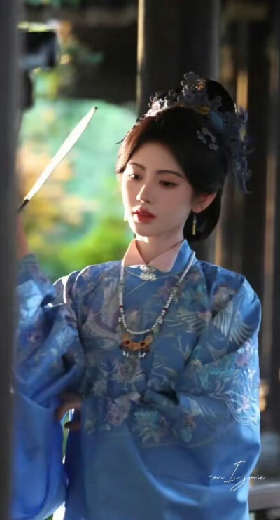 鞠婧祎