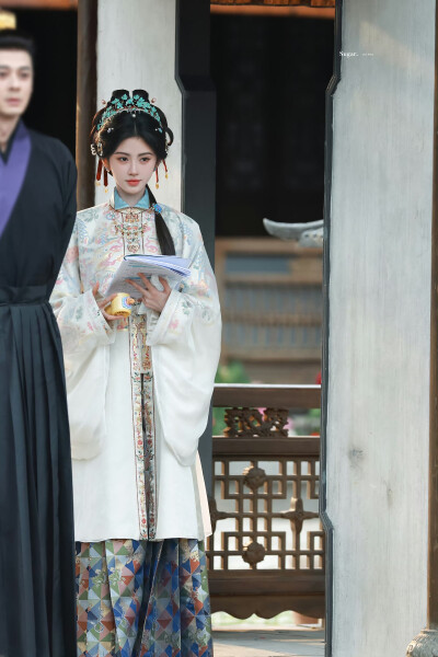 鞠婧祎