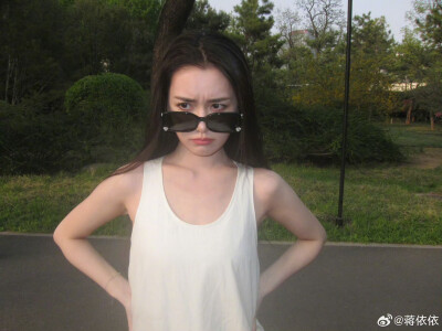 蒋依依