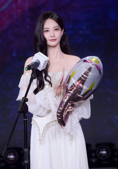 李一桐
