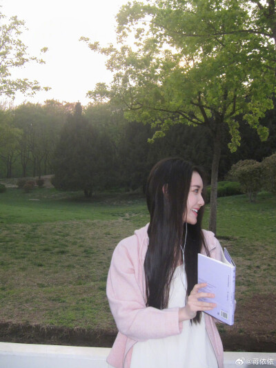 蒋依依