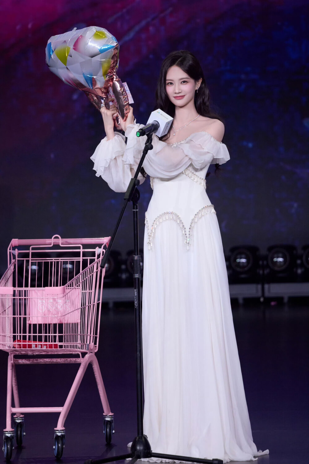李一桐