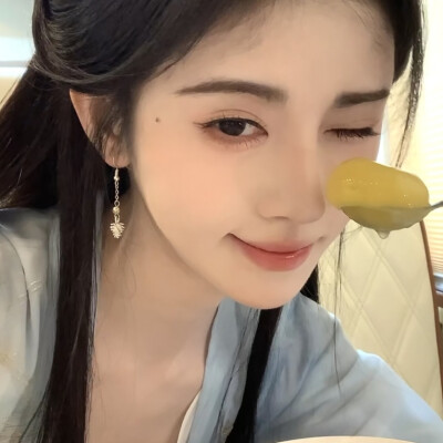 寥寥寄离语 遥遥你身影窈窕