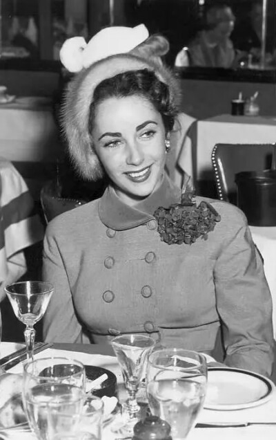 Elizabeth Taylor ​​​