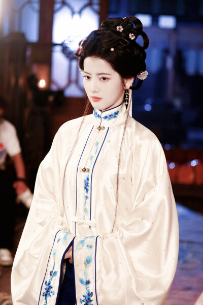 人在古代，权贵步步强夺 阿尚∣祝青瑜