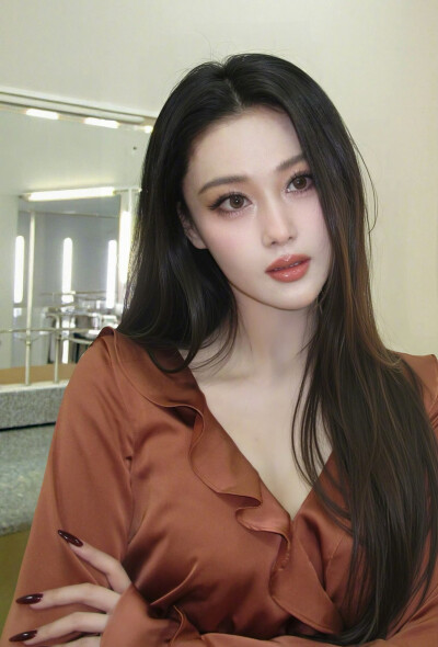 张馨予