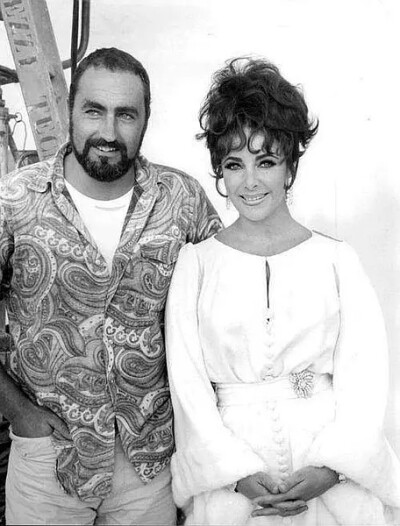 Elizabeth Taylor ​​​