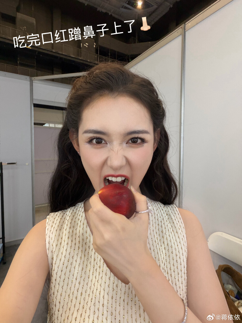 蒋依依