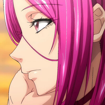 女