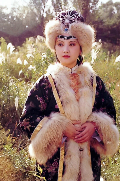邓婕