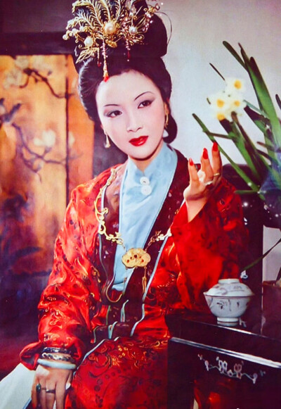 邓婕