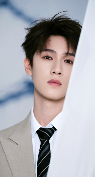 李昀锐