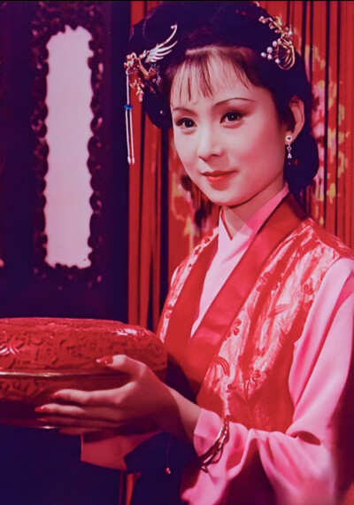 红楼梦美女姐姐