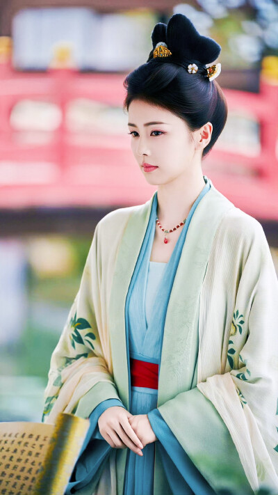 莫离