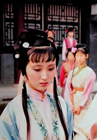 红楼梦美女姐姐