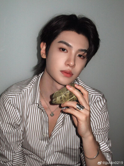 黄明昊