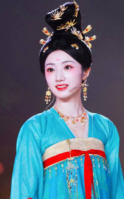 黄羿