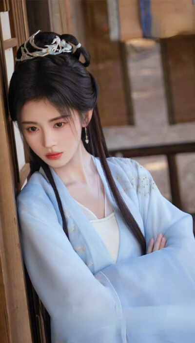 鞠婧祎