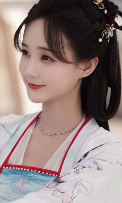 李一桐《云秀行》范云