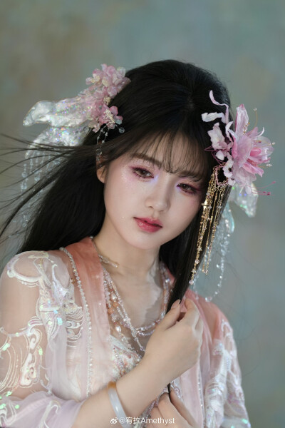 宥拉