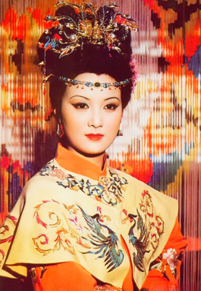 邓婕