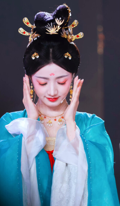 黄羿